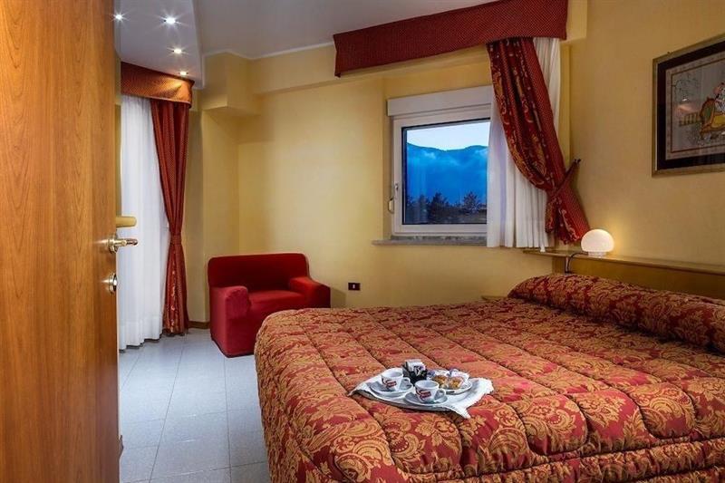 5Miglia Hotel & Spa Rivisondoli Kültér fotó